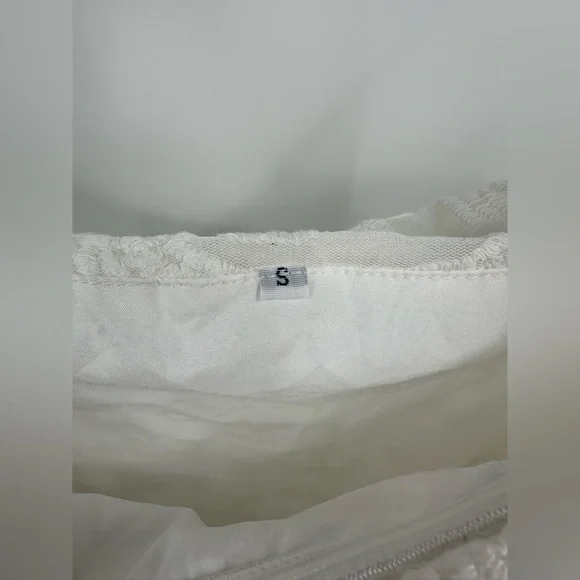 Cream Off-Shoulder Sleeveless Wedding Gown - Picture 4 of 7